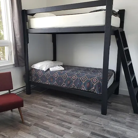 Auberge La Petite Ecole De Forillon Gaspe Room photo