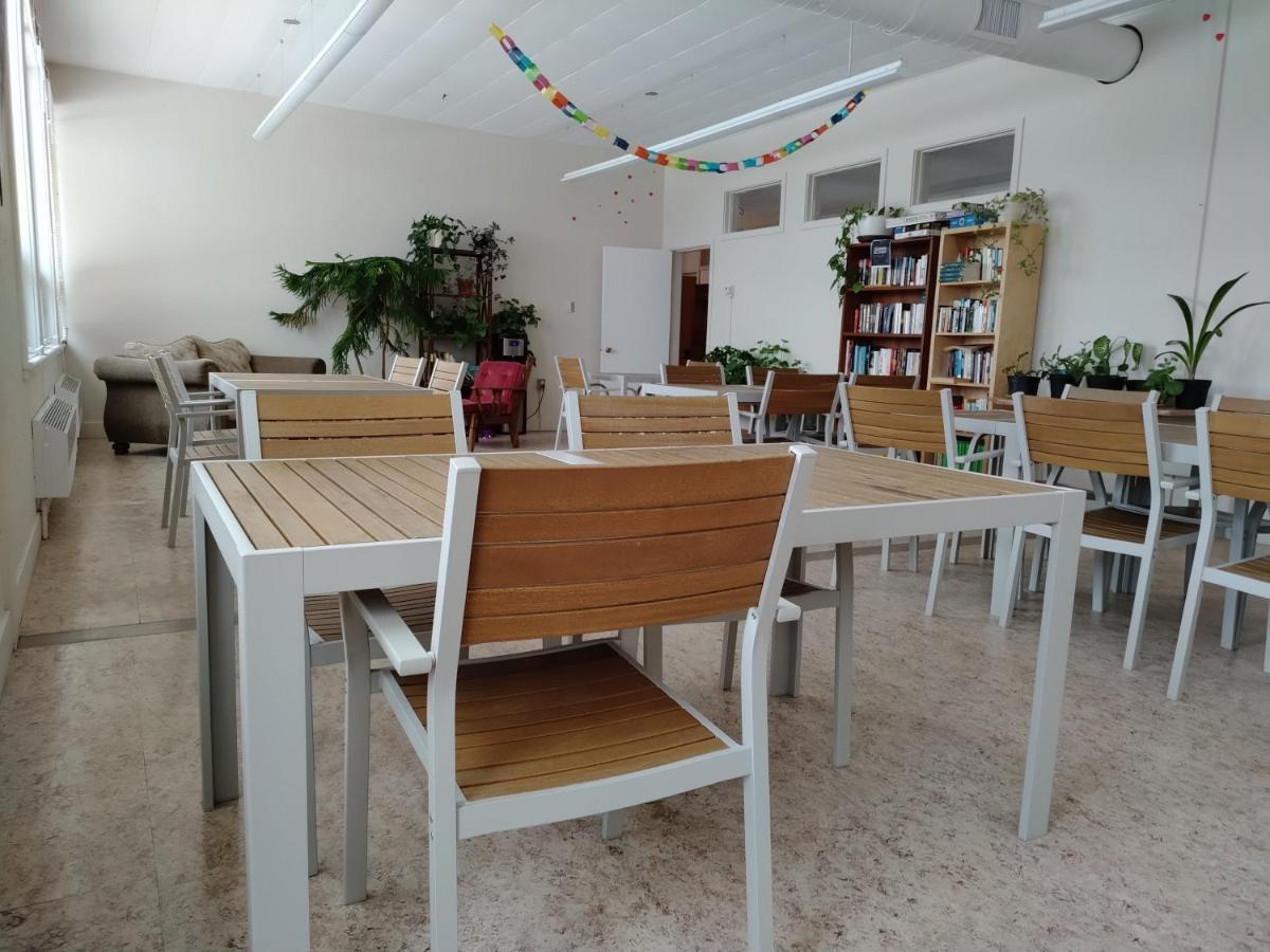 Mini-hôtel La Petite école De Forillon 2*